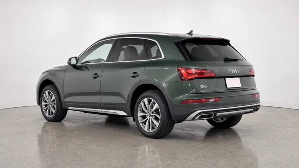 The same Audi Q5 rear three-quarter CarPixAI output